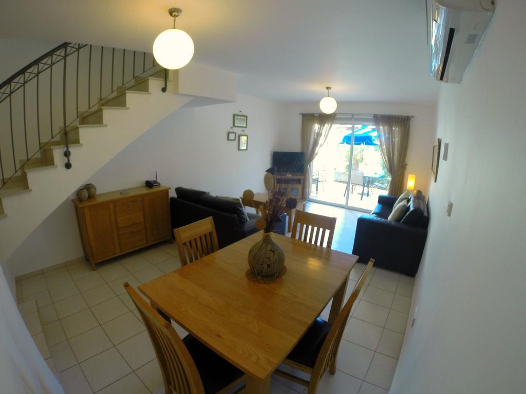 Hesperides Gardens Villa Paphos 外观 照片