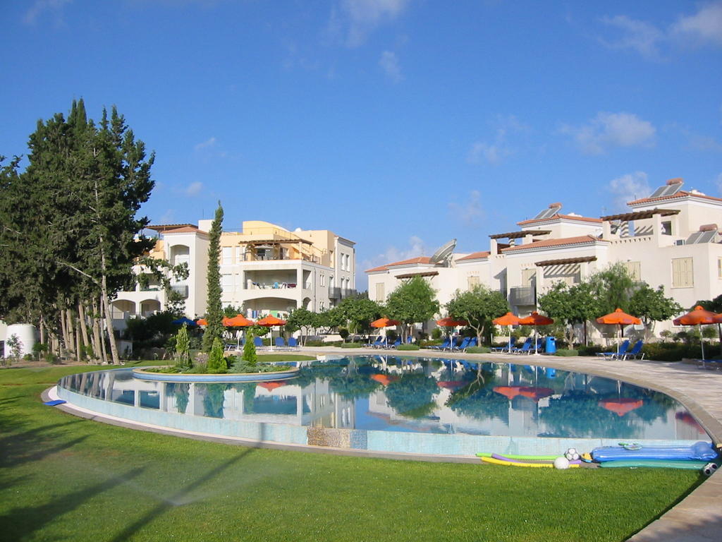 Hesperides Gardens Villa Paphos 外观 照片